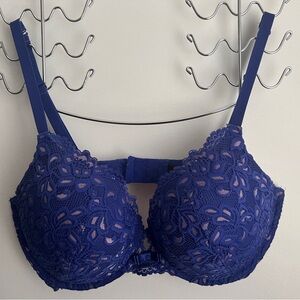 FREDERICKS OF HOLLYWOOD LACE PUSH UP BRA SIZE 38 D NWOT